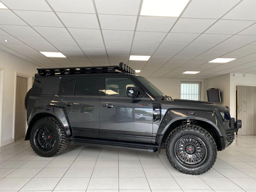 2025 Land Rover Defender 110